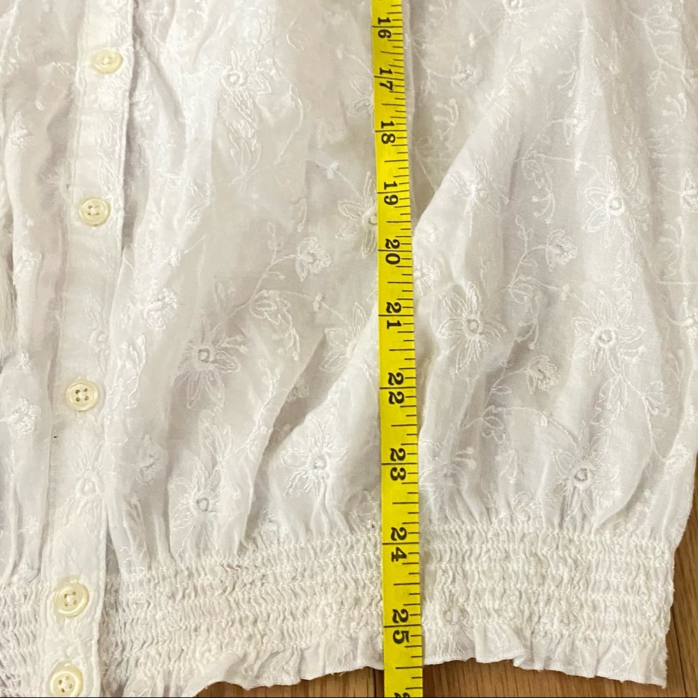 Ann Taylor Loft white eyelet sleeveless button-up shirt - Picture 5 of 6
